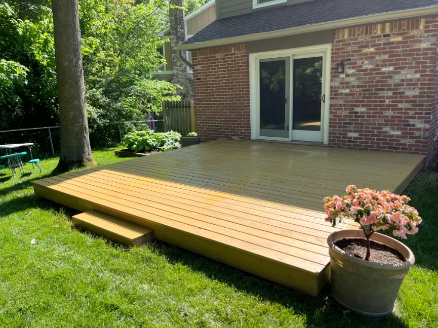 Deck Washing and Staining in Fishers, IN